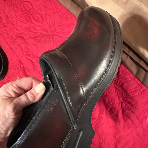 Clogs - Picture 3 of 5